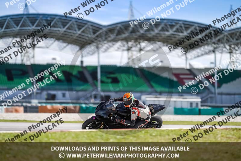 Sepang;event digital images;motorbikes;no limits;peter wileman photography;trackday;trackday digital images